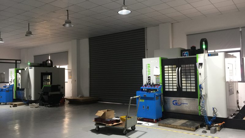 硅胶模具与钢模：蛋糕制作中的双剑合璧