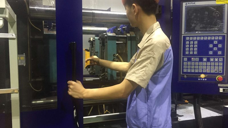 汽车橡胶模具生产流程揭秘：从设计到成品的演变之路